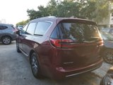 Used 2022 Chrysler Pacifica Pinnacle image 3