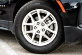 Used 2023 Chevrolet Equinox LS w/ LS Convenience Package image 2