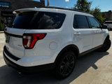 Used 2018 Ford Explorer XLT w/ Equipment Group 202A image 5