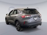Used 2021 Ford Escape SE w/ SE Sport Appearance Package image 4