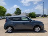 Used 2023 Kia Soul LX w/ LX Technology Package image 2