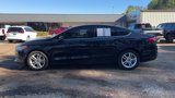 Used 2018 Ford Fusion SE image 3