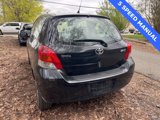 Used 2010 Toyota Yaris 2-Door Hatchback image 2