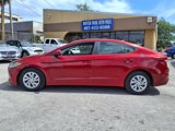Used 2017 Hyundai Elantra SE image 4