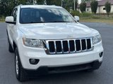Used 2011 Jeep Grand Cherokee Laredo image 2
