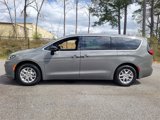 New 2025 Chrysler Pacifica Select image 4