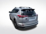 Used 2017 Toyota RAV4 SE image 5