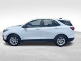 Used 2022 Chevrolet Equinox LS w/ LS Convenience Package image 3