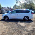 Used 2017 Chrysler Pacifica Touring-L Plus image 5