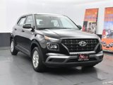 Used 2022 Hyundai Venue SE image 2