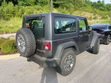 Used 2016 Jeep Wrangler Rubicon w/ Power Convenience Group image 3