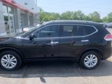 Used 2015 Nissan Rogue SV w/ SV Moonroof Package image 2