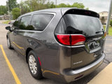 Used 2020 Chrysler Voyager L image 5