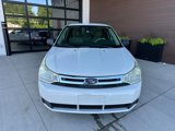 Used 2009 Ford Focus SE image 2