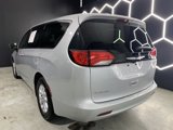 Certified 2023 Chrysler Voyager LX image 3