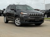 Used 2018 Jeep Cherokee Latitude Plus image 2