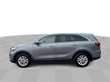 Used 2020 Kia Sorento LX image 5