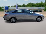 New 2025 Hyundai Elantra SE image 4
