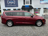 Used 2020 Chrysler Voyager Lxi image 6