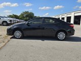 Used 2018 Toyota Corolla LE image 2