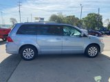 Used 2012 Volkswagen Routan SE image 6