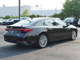 Used 2019 Toyota Avalon Limited image 5