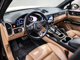 Used 2019 Porsche Cayenne Turbo image 4