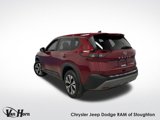 Used 2023 Nissan Rogue SV image 3