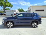 New 2025 Mitsubishi Outlander SE image 2