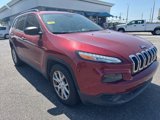 Used 2017 Jeep Cherokee Sport image 3