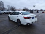 Used 2023 Nissan Altima 2.5 SV image 5