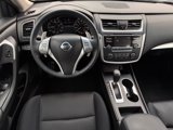 Used 2016 Nissan Altima 2.5 SR w/ LED Appearance Package image 5