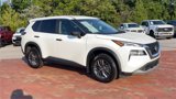 Used 2023 Nissan Rogue S image 3