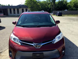 Used 2018 Toyota Sienna XLE image 2