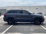 Used 2018 Jeep Grand Cherokee Altitude image 4