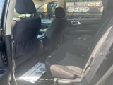 Used 2018 Nissan Pathfinder SV image 3