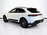 Certified 2024 Porsche Macan image 3