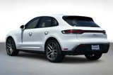 Used 2025 Porsche Macan image 3