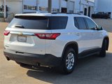 Used 2019 Chevrolet Traverse LT w/ LPO, 'HIT The Road' Package image 5