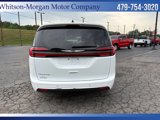 Used 2023 Chrysler Pacifica Touring-L image 6