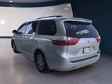 Used 2020 Toyota Sienna XLE image 3