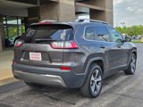 Used 2019 Jeep Cherokee Limited image 3