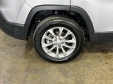 Used 2019 Jeep Cherokee Latitude w/ Popular Appearance Group image 5