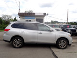 Used 2016 Nissan Pathfinder SV image 2