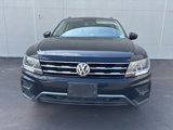 Used 2020 Volkswagen Tiguan SE image 2