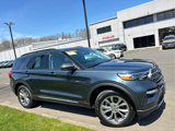 Certified 2022 Ford Explorer XLT w/ Equipment Group 202A image 4