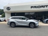 Used 2023 Toyota Highlander L image 4