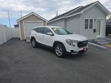 Used 2022 GMC Terrain SLE image 3