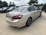 Used 2016 Honda Accord EX image 4