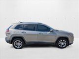 Used 2019 Jeep Cherokee Latitude Plus image 4